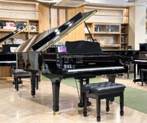 Đàn Piano Yamaha C5E