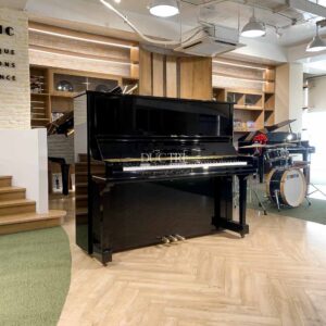 YAMAHA U3M MÀU ĐEN