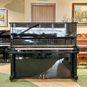 Đàn piano Yamaha U3G được trưng bày tại Showroom của Piano Đức Trí