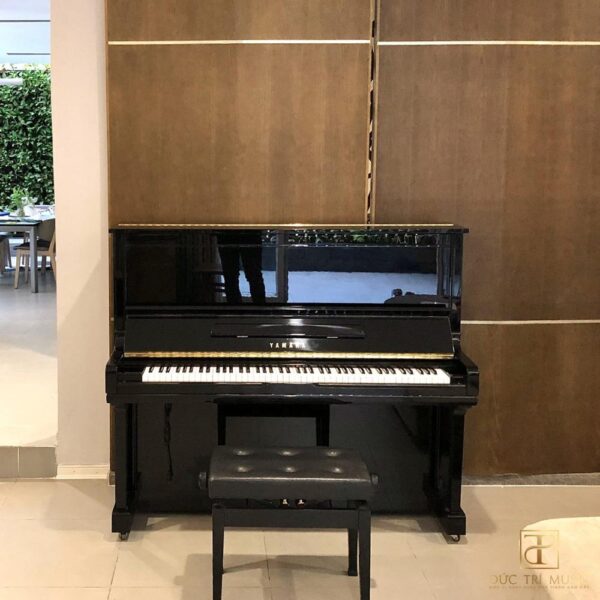 Đàn Piano Yamaha U30A - Mặt trước đàn 1