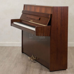 Đàn Piano Yamaha M1 thiết kế từ gỗ vân sam chất lượng cao