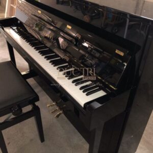 Góc cạnh của Đàn Piano Yamaha U2H