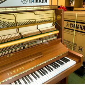 Máy đàn piano cơ Yamaha W107BT tình trạng hoàn hảo