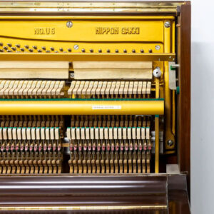 Số seri Đàn piano Yamaha U5