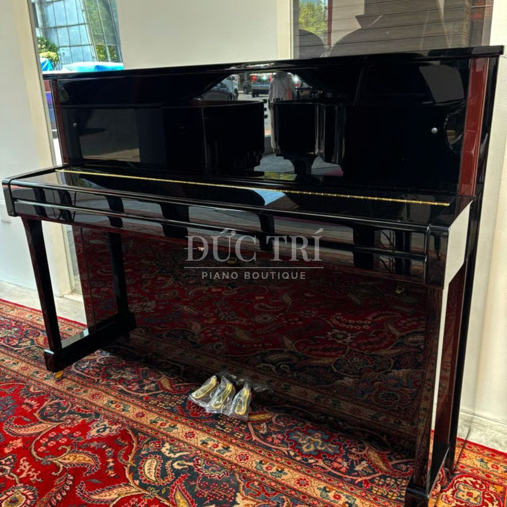 Mau den bong tren dan Yamaha JX113 Yamaha JX113 Màu đen bóng trên đàn Yamaha JX113