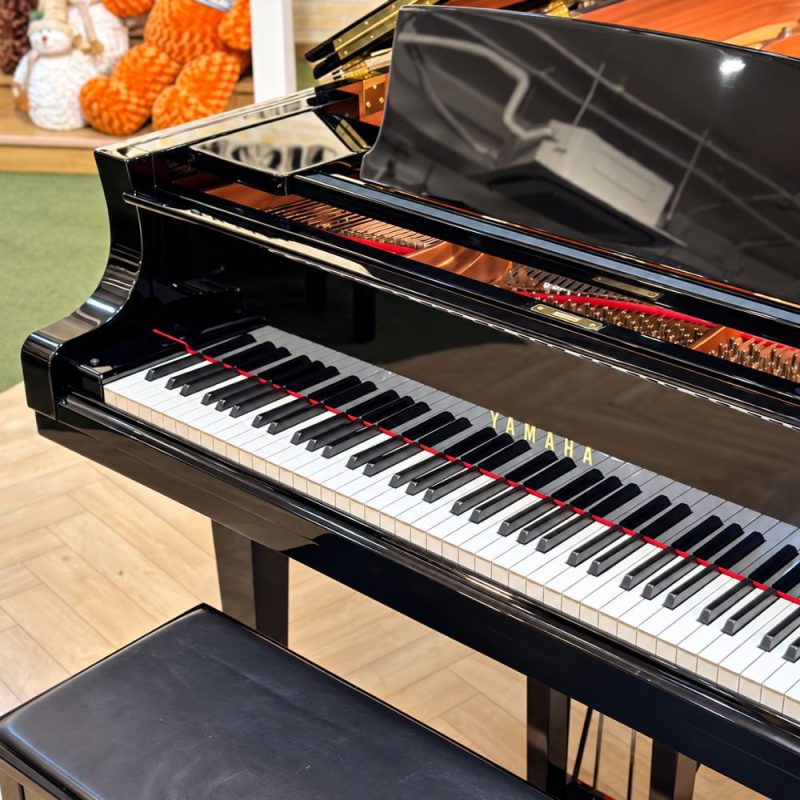 Phím đàn trên đàn Yamaha C7X