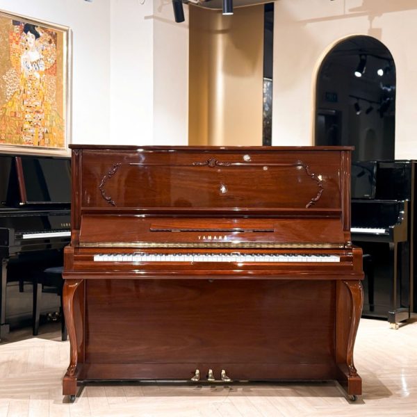 Đàn piano Yamaha W3AMhC trưng bày tại Đức Trí Piano Boutique