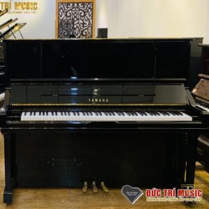 đàn piano yamaha YU30 - 1