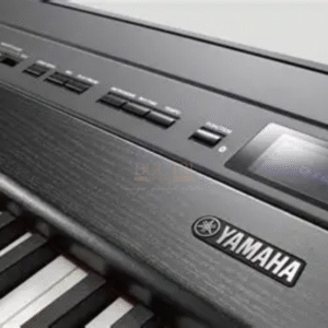 Logo và bàn phím chiếc đàn Yamaha P-515