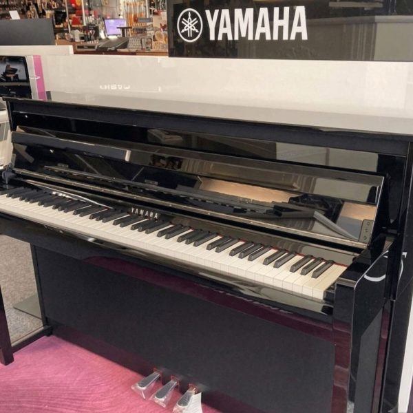Yamaha CLP-785