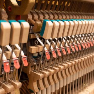 Đàn Yamaha UX50BL - Các chi tiết trên máy đàn