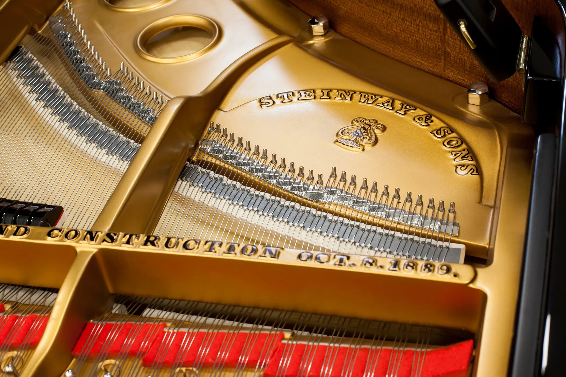 Khung gang Steinway & Sons O-180