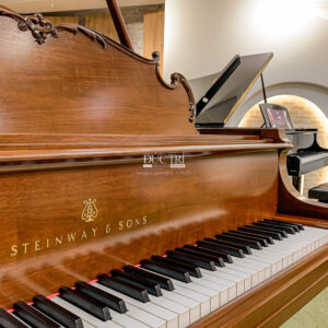 Đàn Grand Piano Steinway & Sons Louis XV
