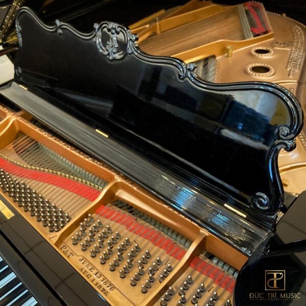 Đàn piano Steinway & Sons O 180 - Giá nhạc