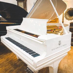 Steinway & Sons O-180 PWH Piano Đức Trí