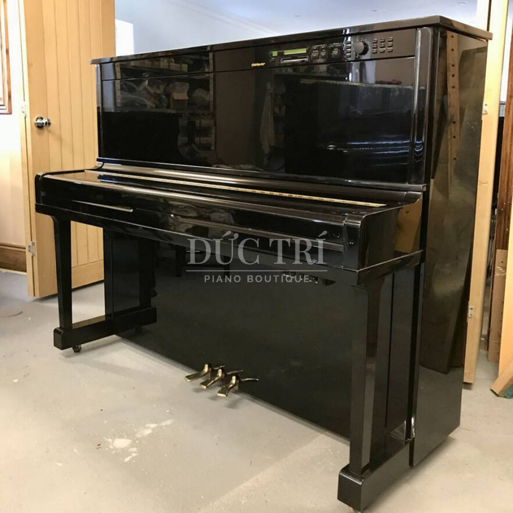 Mau den bong tren dan Yamaha U10A Yamaha U10A Màu đen bóng trên đàn Yamaha U10A