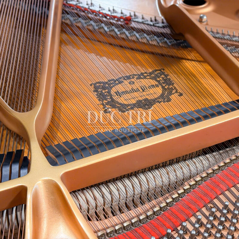 Soundboard Yamaha C1L