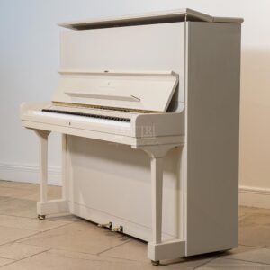 Đàn Piano Steinway K132 WH màu trắng