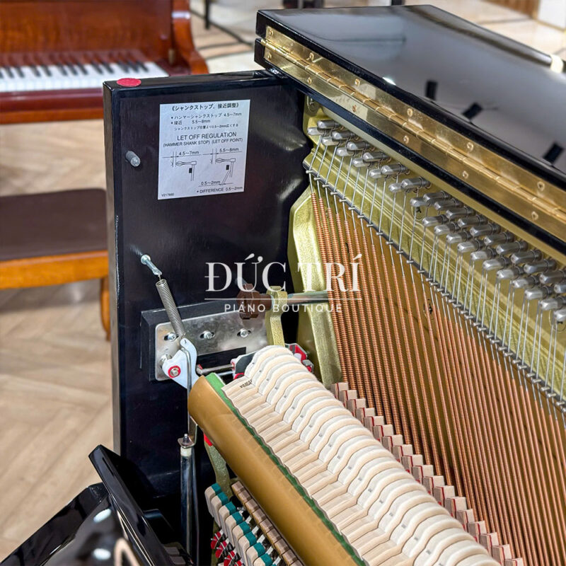 Búa và dây đàn Yamaha YU33