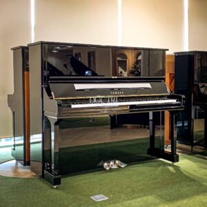 DAN PIANO YAMAHA U3 PE