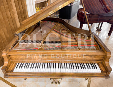 Grand Piano Kimball Louis XV tại Đức Trí Piano Boutique
