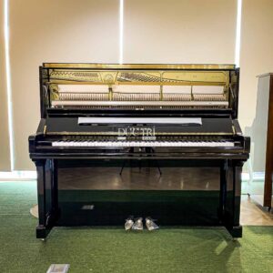 YAMAHA U3 PE