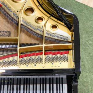 Yamaha C3 dây đàn piano