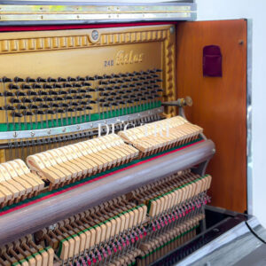 BÚA ĐÀN PIANO ATLAS A240 TẠI ĐỨC TRÍ PIANO BOUTIQUE