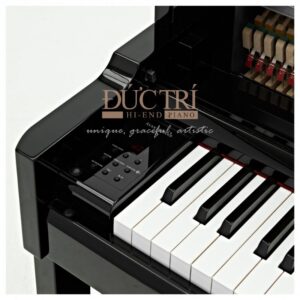 Logo và bàn phím chiếc đàn Yamaha NU1X