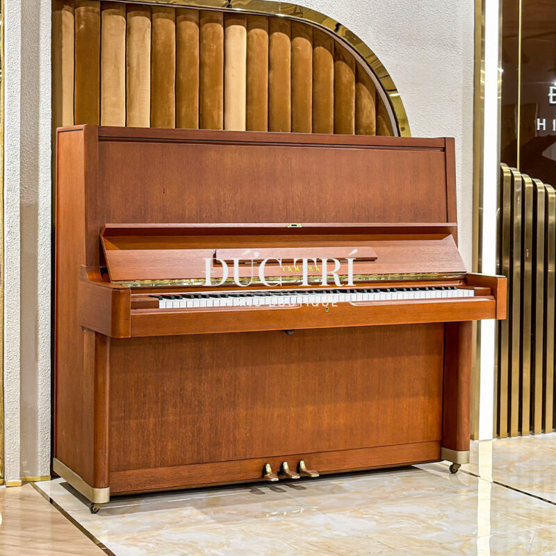 dan-piano-yamaha-u7c-walnut