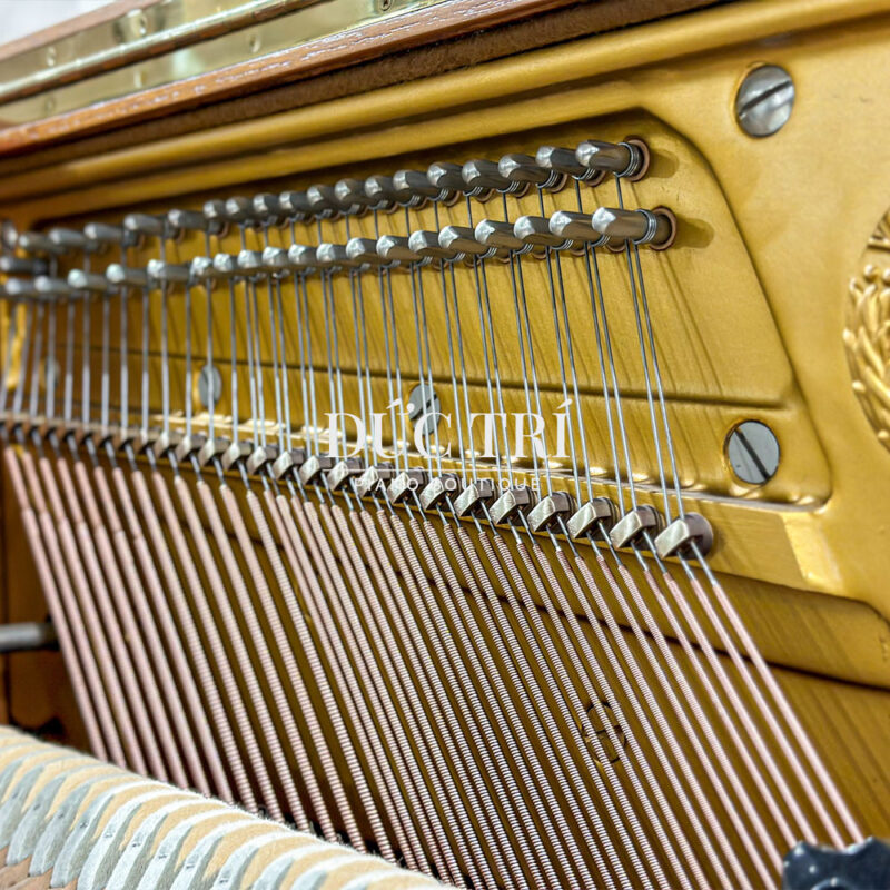 day-dan-piano-yamaha-u7c