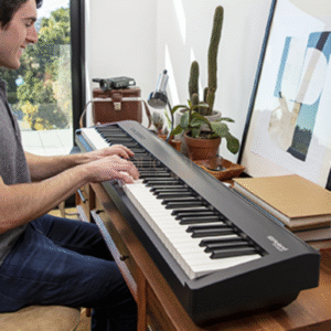 Yamaha P-225 được bàn giao và trưng bày tại nhà của khách hàng