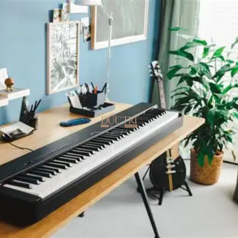 Yamaha P-225 nhìn tổng quát