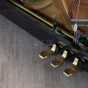 Chân pedal Yamaha U1