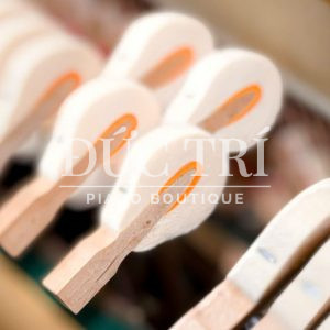 Búa đàn của đàn Yamaha U10Bl