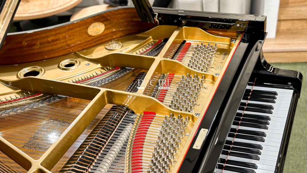 Đàn Piano Yamaha G3B chốt giữ dây mạ niken