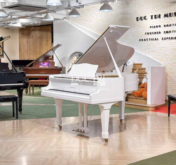 Đàn Grand Piano Yamaha G3 trắng xinh đẹp lung linh