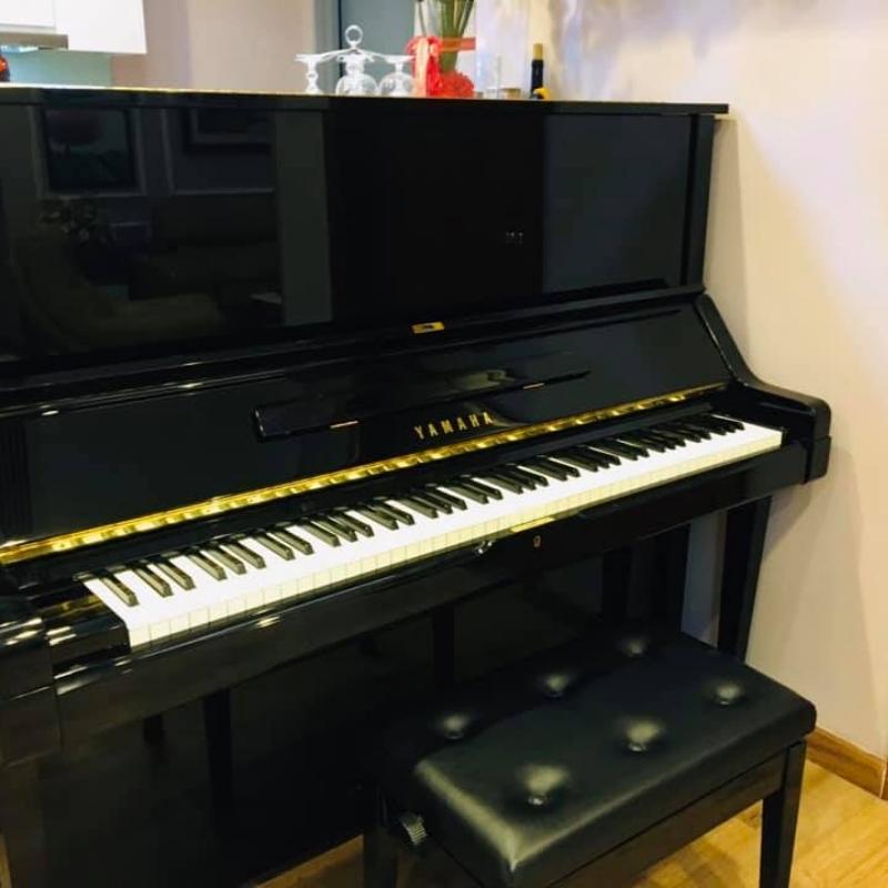 Cận cảnh đàn Yamaha UX5