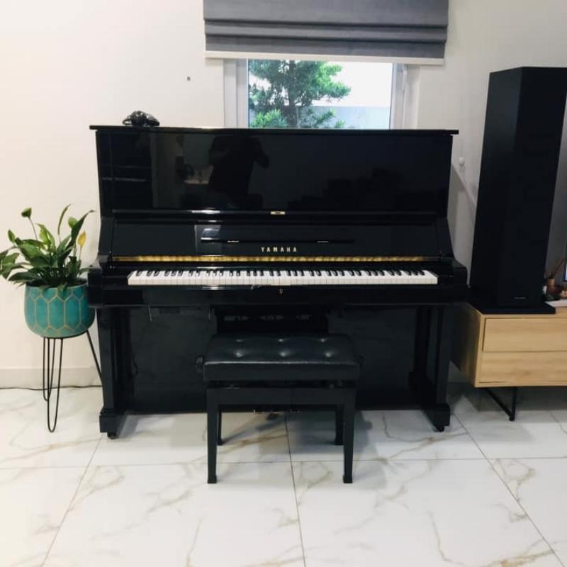 Đàn Piano Yamaha UX5 được trưng bày tại Showroom của Piano Đức Trí