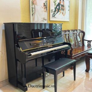 Yamaha U2G được trưng bày tại nhà của khách hàng