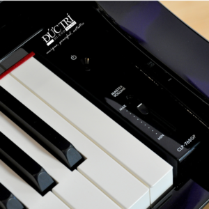 bàn phím Digital Yamaha CLP765gp màu đen