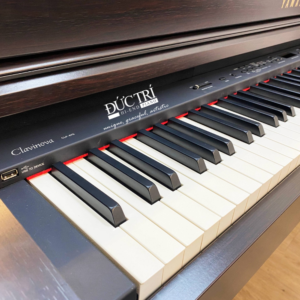 bàn phím digital Yamaha CLP470R màu nâu đen