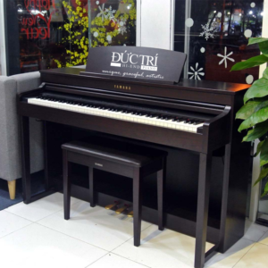 digital Yamaha CLP470R màu nâu đen