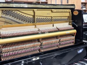 BÚA ĐÀN YAMAHA YUA