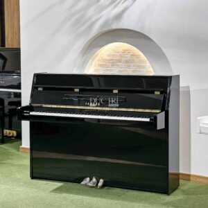 Thiết kế nhỏ gọn đàn Piano Yamaha JU109