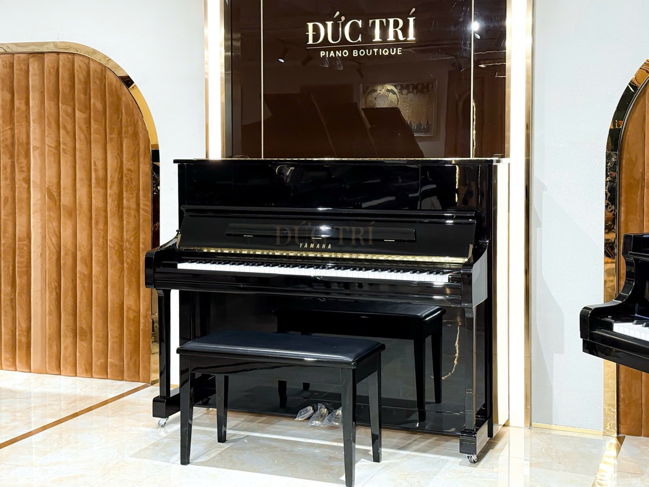 Yamaha U1J 14 Yamaha U1J với thiết kế sang trọng và tinh tế