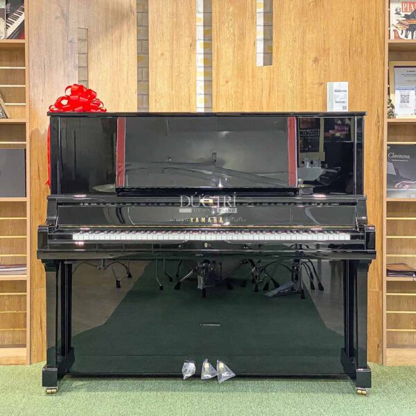 Đàn Piano Yamaha YUS5 PE màu đen bóng, thiết kế sang trọng