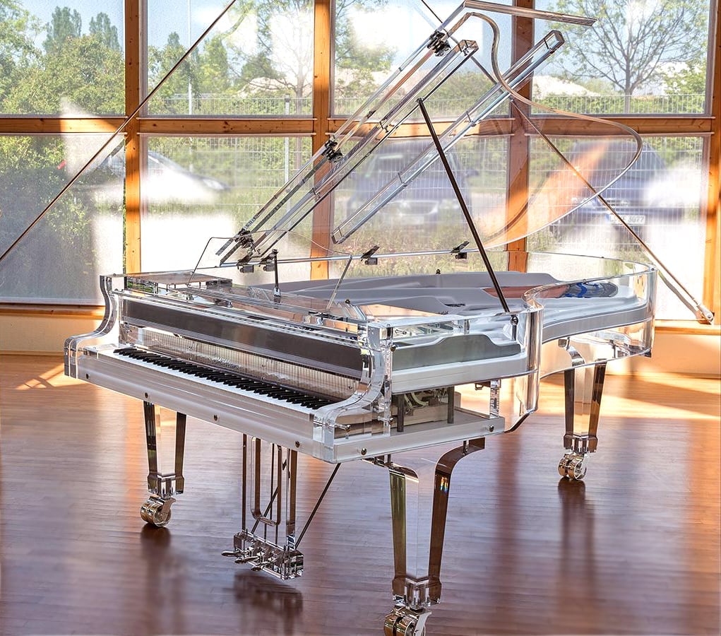 Heintzman Crystal đứng thứ hai danh sách những cây đàn piano đắt nhất thế giới, trị giá 3.22 triệu USD