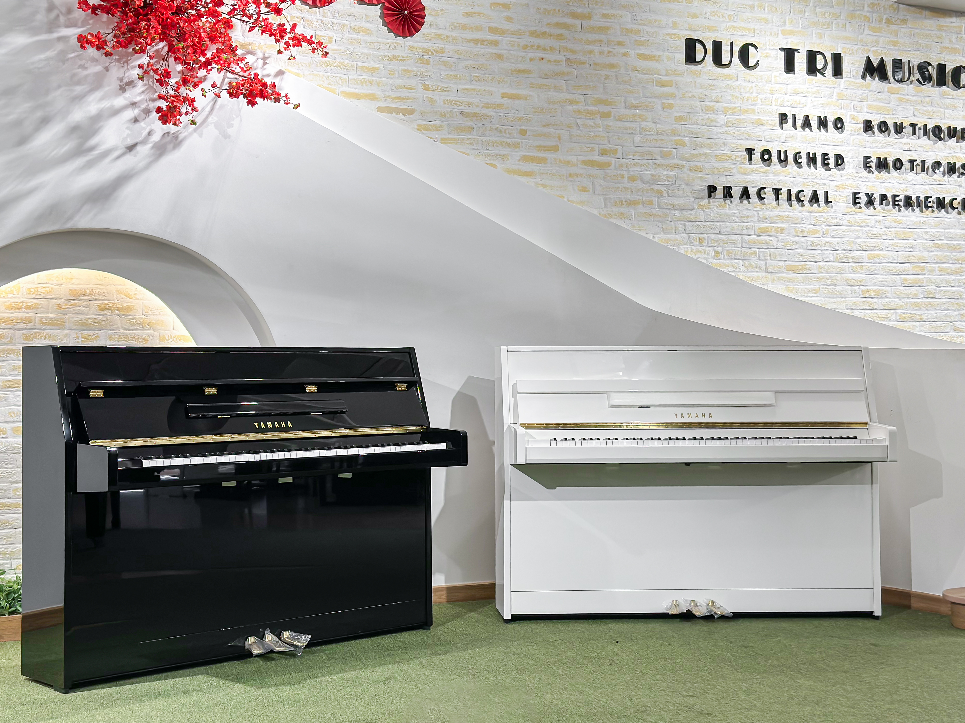 Đàn Yamaha JU109 PE tại Piano Đức Trí