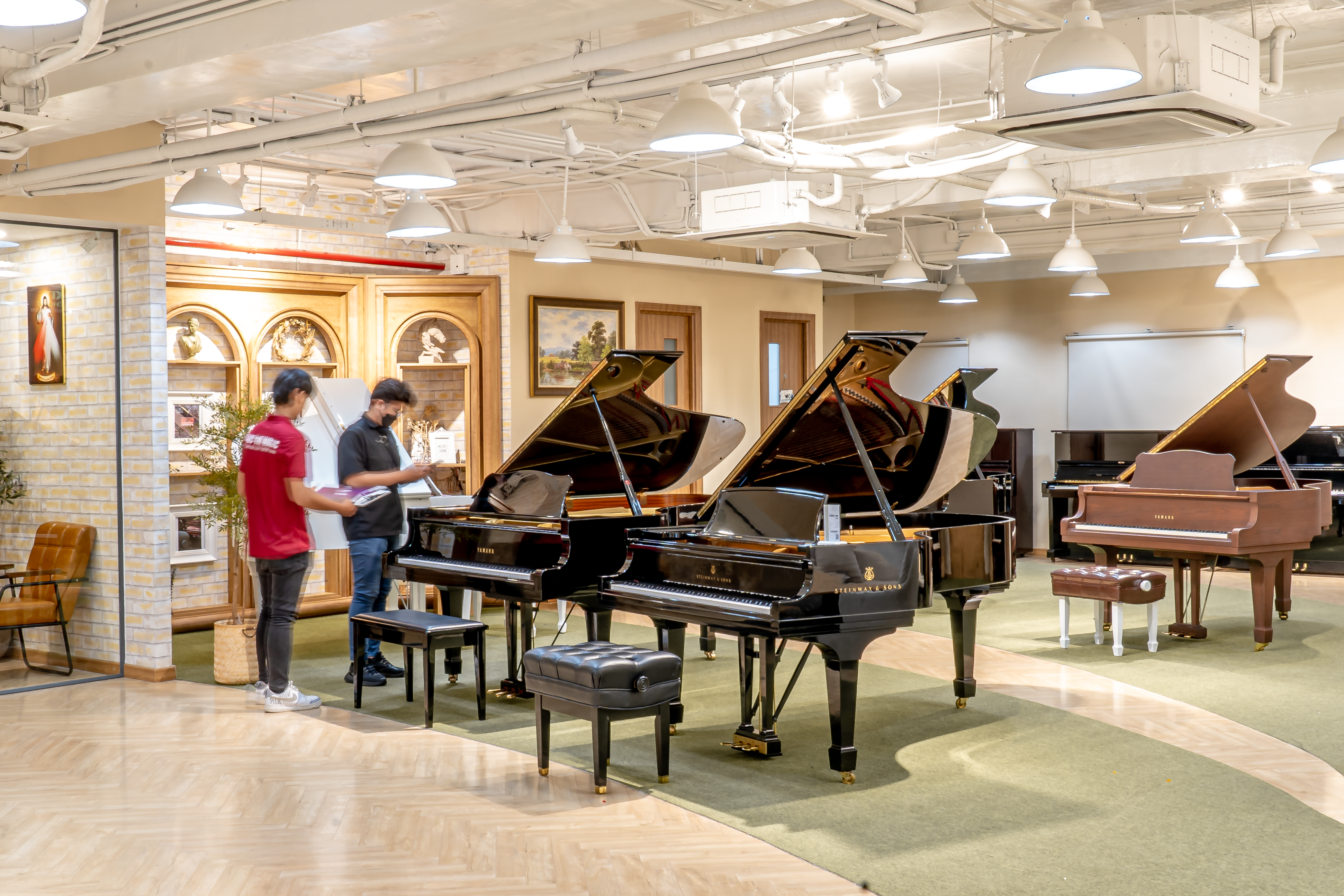 Showroom Piano Đức Trí rộng hơn 500m² tại quận Tân Bình